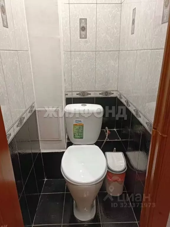 3-к кв. Новосибирская область, Новосибирск ул. Есенина, 8/1 (63.0 м) - Фото 2