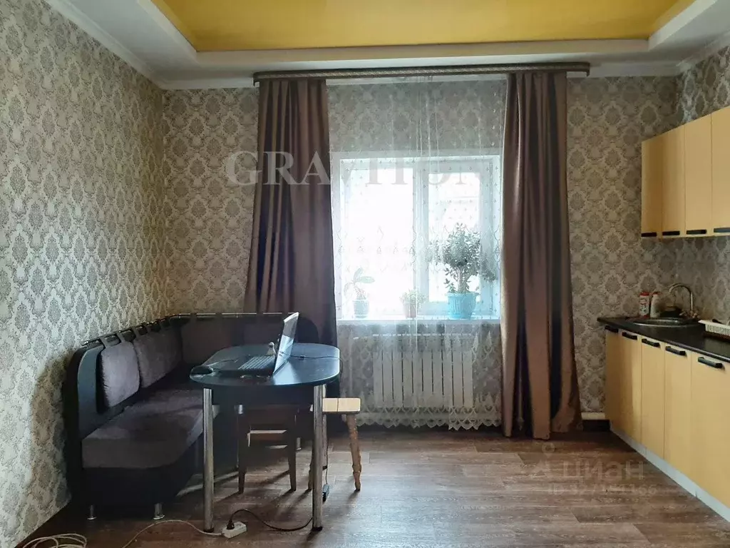 Дом в Алтай, Горно-Алтайск Набережная ул. (167 м) - Фото 1