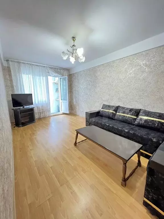 2-к. квартира, 58 м, 2/12 эт. - Фото 0
