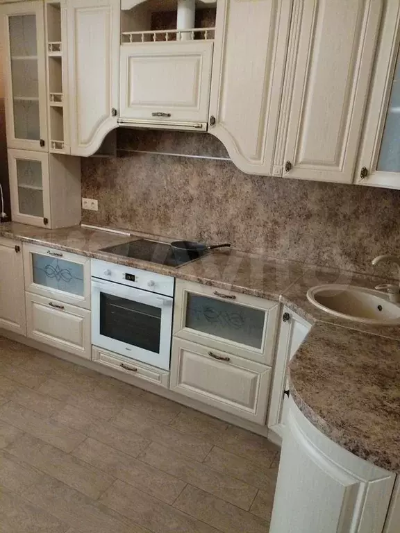 2-к. квартира, 61 м, 8/10 эт. - Фото 0