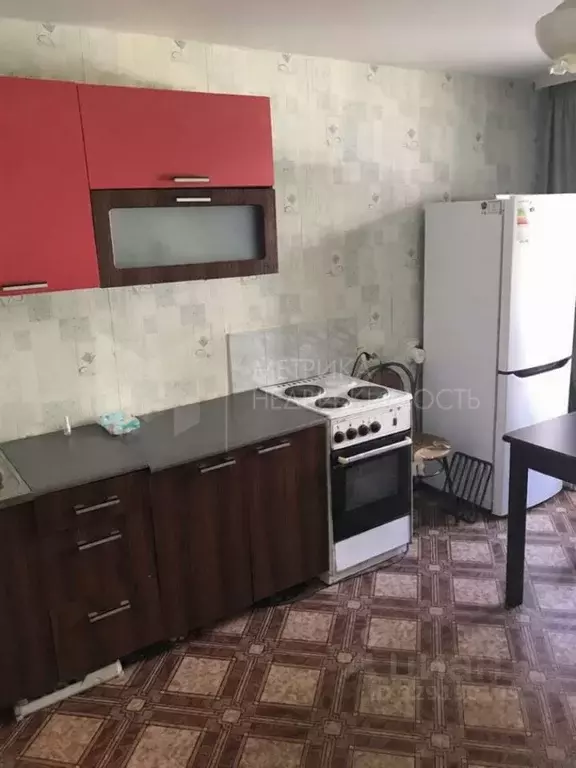 1-к кв. Тюменская область, Тюмень ул. 50 лет Октября, 74 (45.0 м) - Фото 1