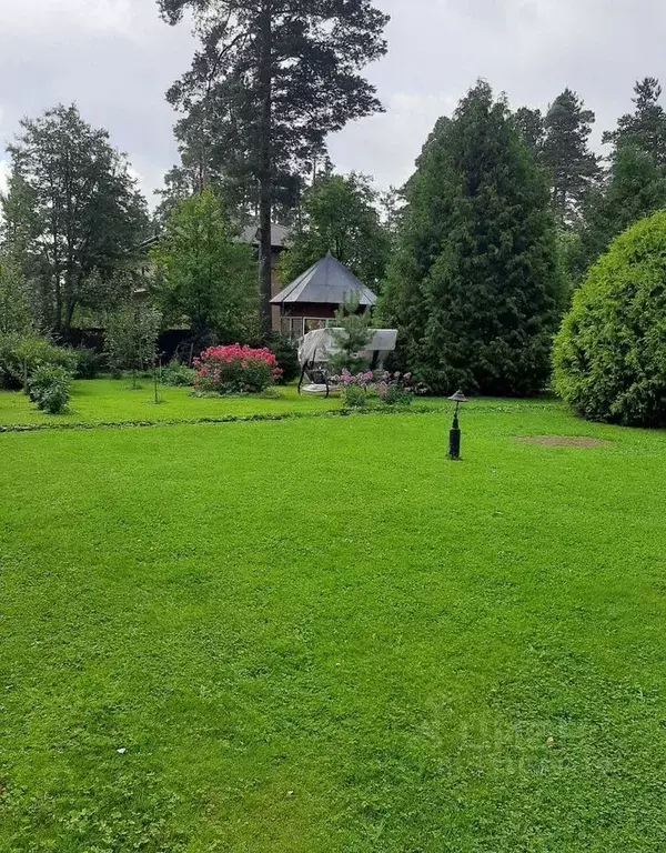 Дом в Ленинградская область, Приозерский район, пос. Сосново ул. ... - Фото 1