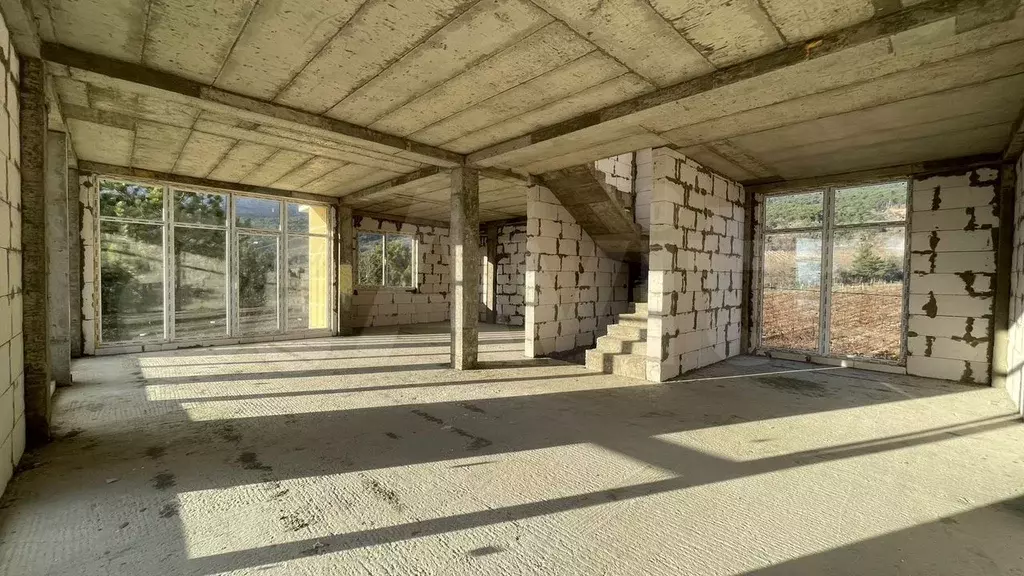 Дом 298,5 м на участке 10 сот. - Фото 1