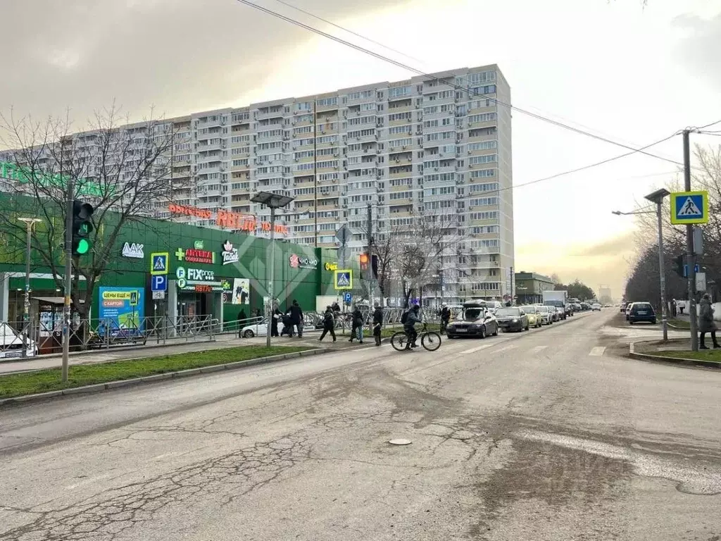 Торговая площадь в Краснодарский край, Краснодар Кореновская ул., 10 ... - Фото 0