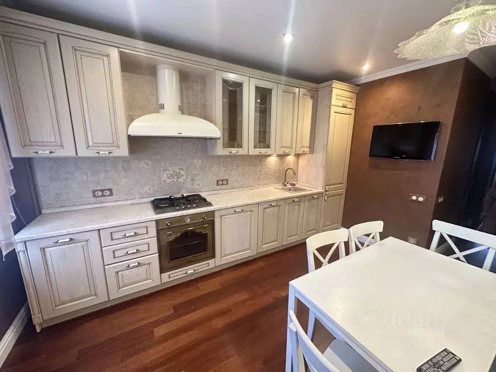 2-к кв. Нижегородская область, Нижний Новгород ул. Максима Горького, ... - Фото 1