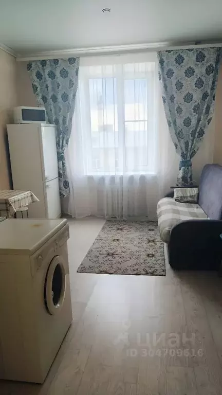 Комната Омская область, Омск ул. Красный Путь, 141 - Фото 1