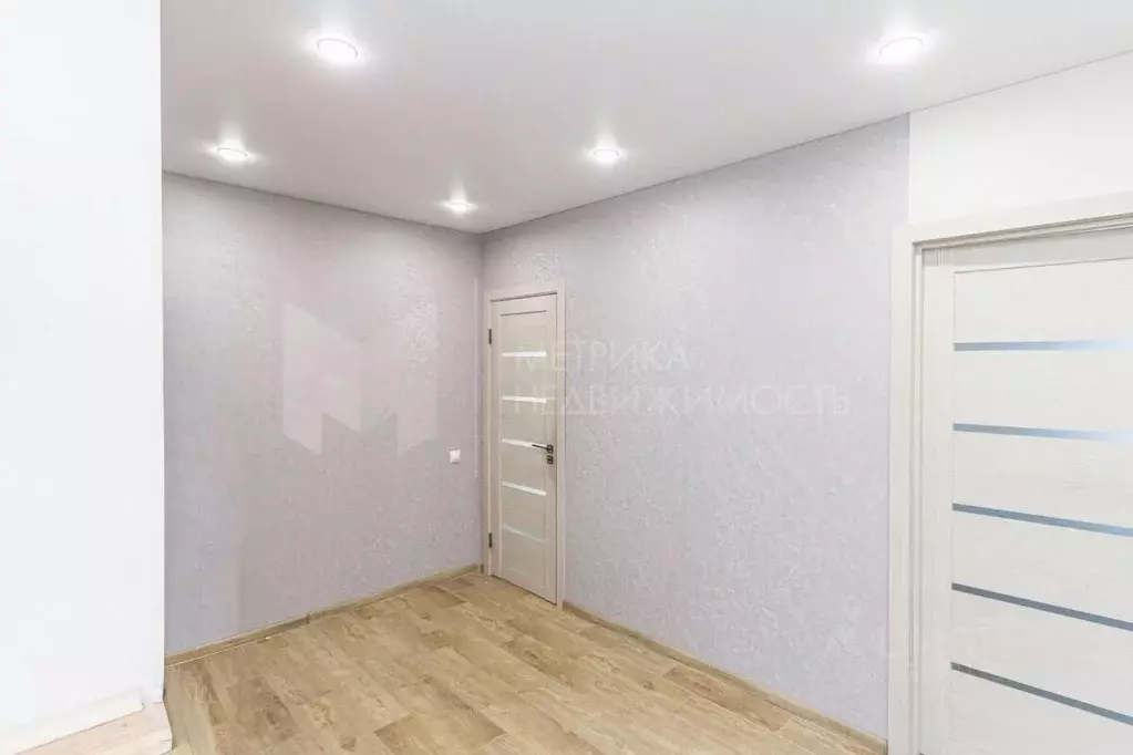 2-к кв. Тюменская область, Тюмень Ставропольская ул., 160к1 (56.4 м) - Фото 1