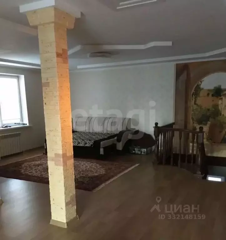 Дом в Саратовская область, Красный Кут Коммунистическая ул., 18 (180 ... - Фото 1
