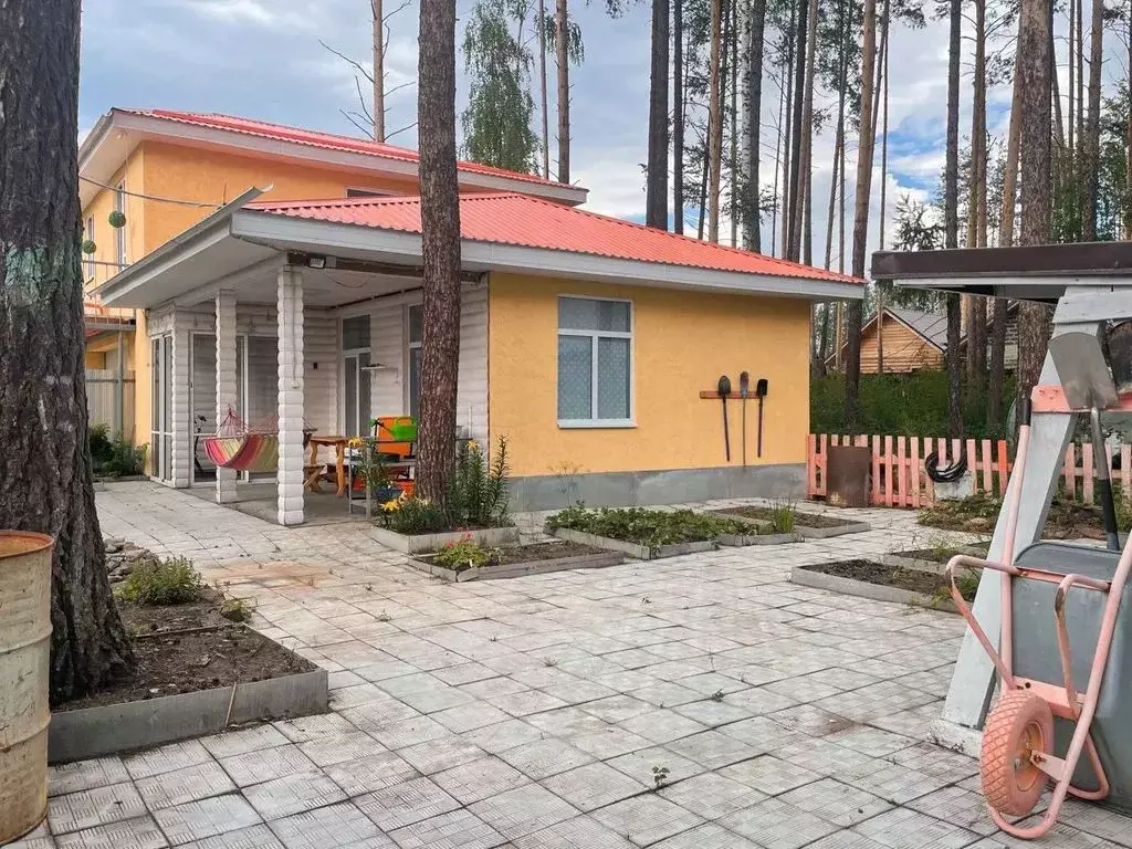 Дом в Свердловская область, Верхняя Пышма городской округ, пос. ... - Фото 0