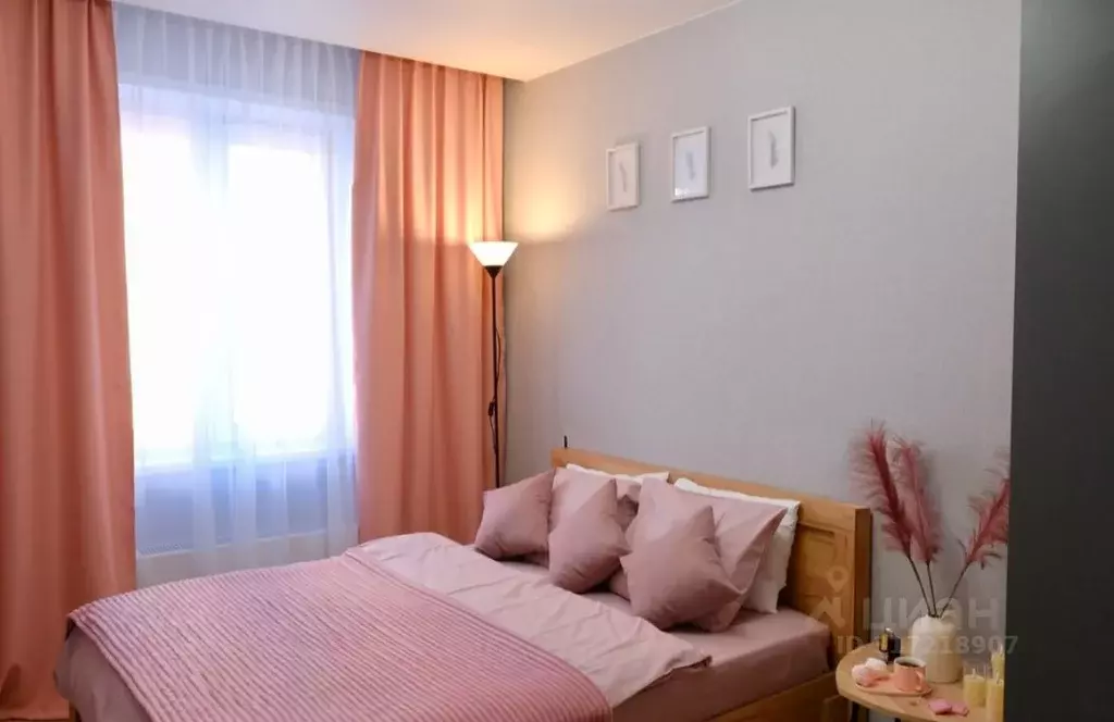 2-к кв. Красноярский край, Красноярск ул. Дубровинского, 110В (65.0 м) - Фото 0