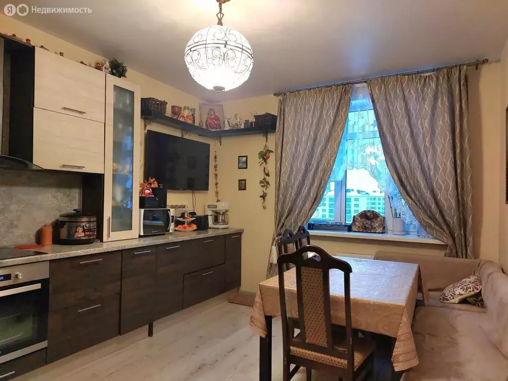 3-комнатная квартира: Пушкин, Анциферовская улица, 7к2 (68.2 м) - Фото 1