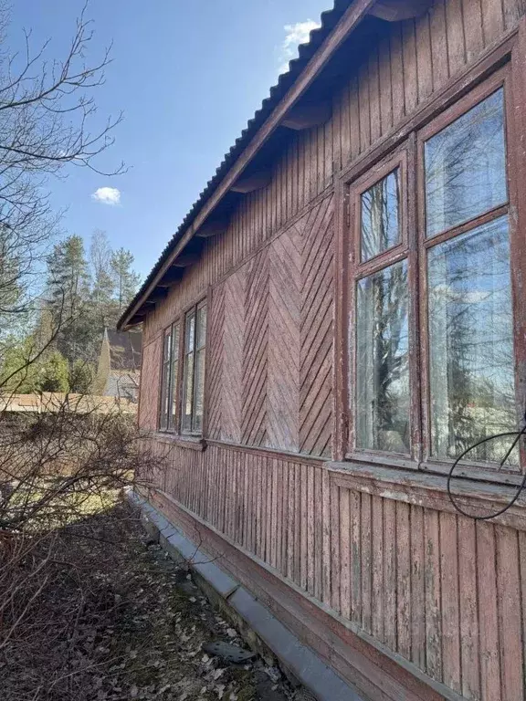 Участок в Ленинградская область, Гатчинский район, Вырица городской ... - Фото 1