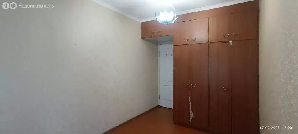 4-комнатная квартира: Омск, улица Лукашевича, 7 (60.8 м) - Фото 1