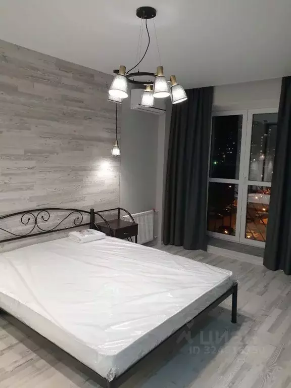 1-к кв. Волгоградская область, Волгоград ул. Расула Гамзатова, 7 (42.0 ... - Фото 1