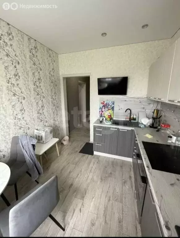 2-комнатная квартира: Черногорск, улица Генерала Тихонова, 4В (56.4 м) - Фото 2