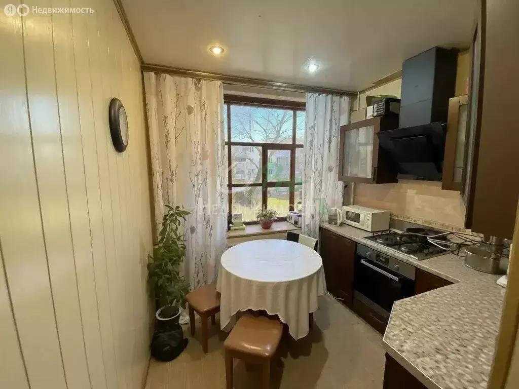 3-комнатная квартира: Ейск, Первомайская улица, 191 (48.2 м) - Фото 2