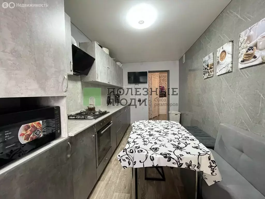 1-комнатная квартира: Сызрань, улица Есенина, 3 (37.1 м) - Фото 2