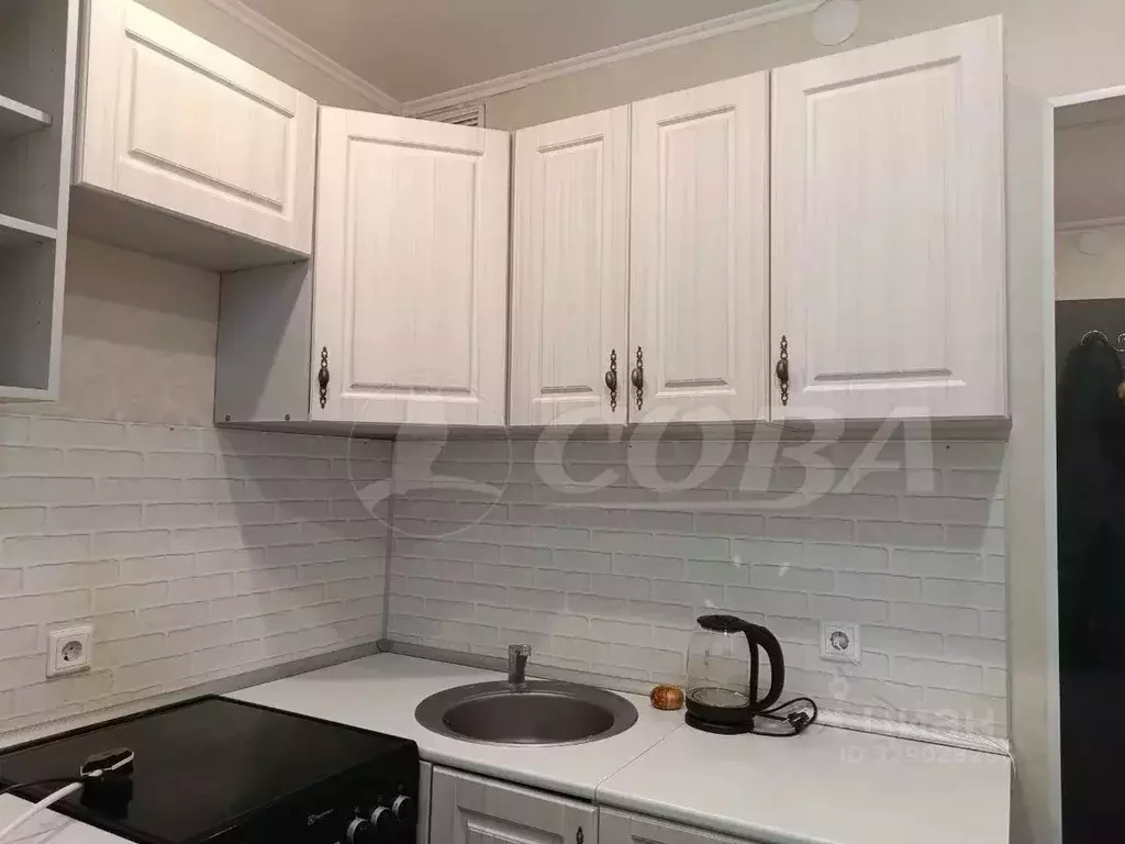 1-к кв. Тюменская область, Тюмень Мелиораторов мкр, ул. Голышева, 2 ... - Фото 1