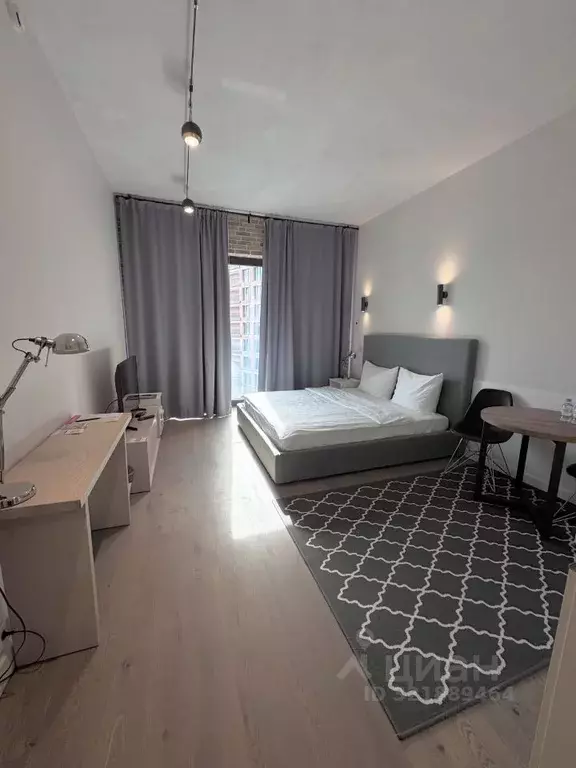 Студия Санкт-Петербург наб. Макарова, 60 (28.6 м) - Фото 1