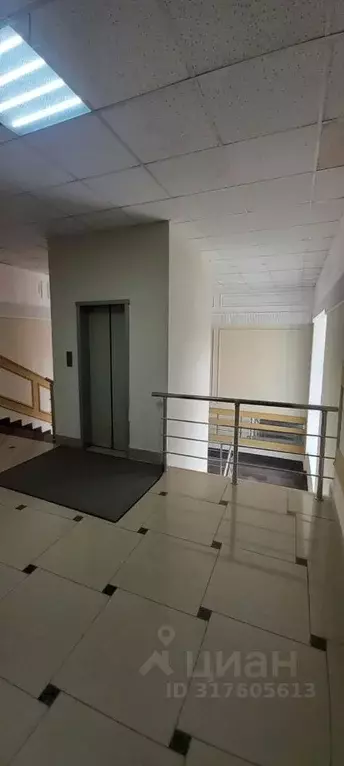 Офис в Свердловская область, Екатеринбург просп. Ленина, 38А (19 м) - Фото 1
