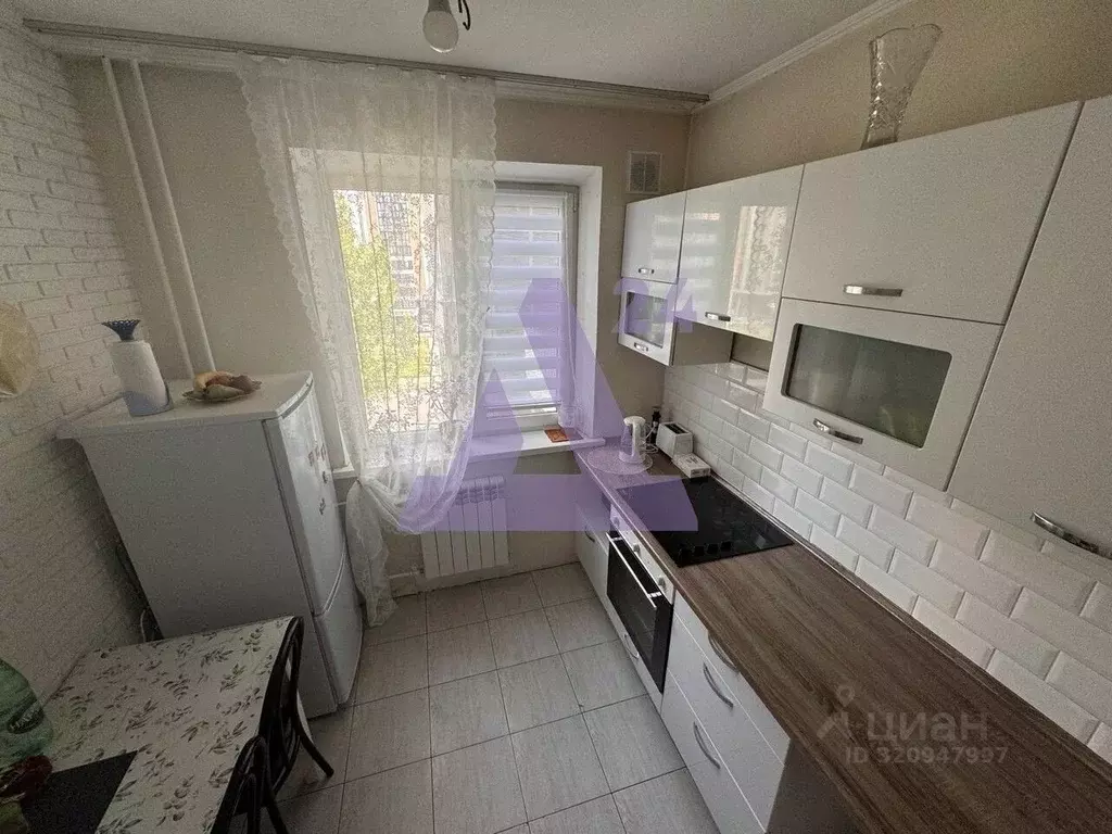 3-к кв. Алтайский край, Барнаул ул. Энтузиастов, 28 (61.3 м) - Фото 1