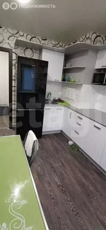 3-комнатная квартира: Омск, улица Степанца, 6 (63 м) - Фото 1