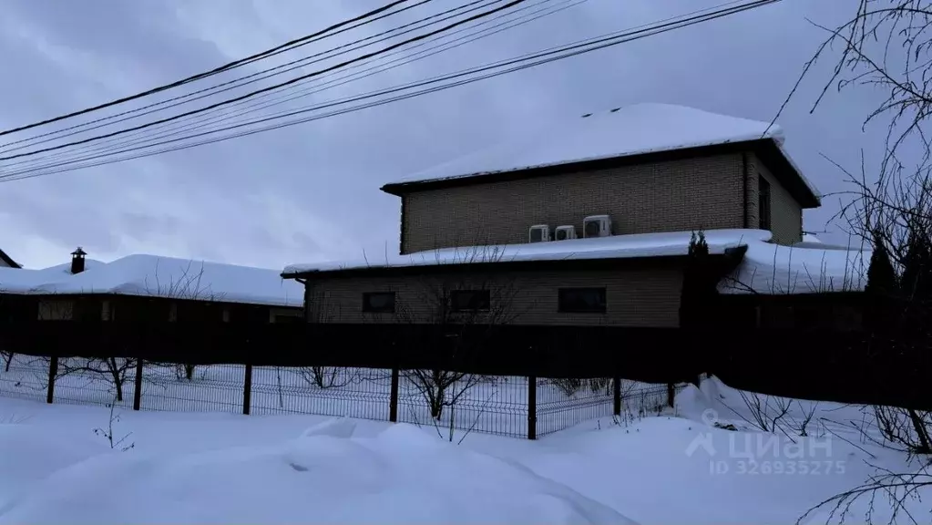 Дом в Саратовская область, Энгельсский район, Красноярское ... - Фото 1