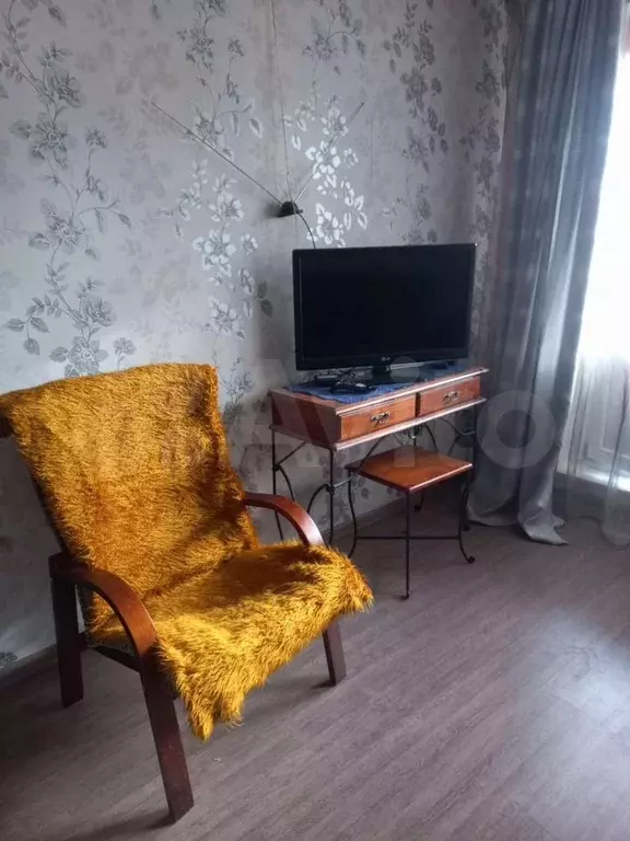 1-к. квартира, 40 м, 1/11 эт. - Фото 1