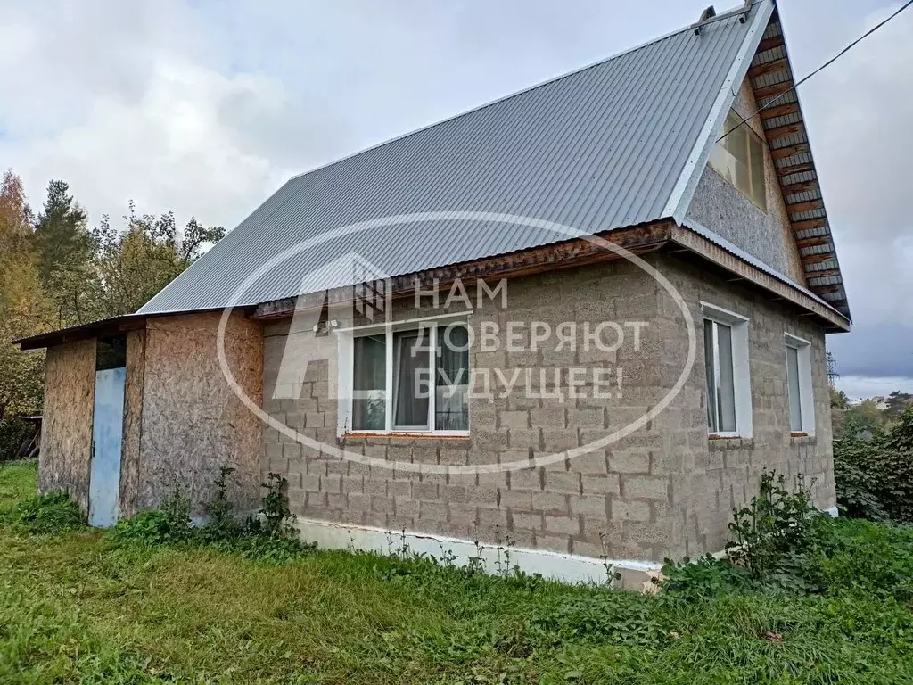 Дом в Пермский край, Чайковский № 6 садовые участки, 360 (60 м) - Фото 1