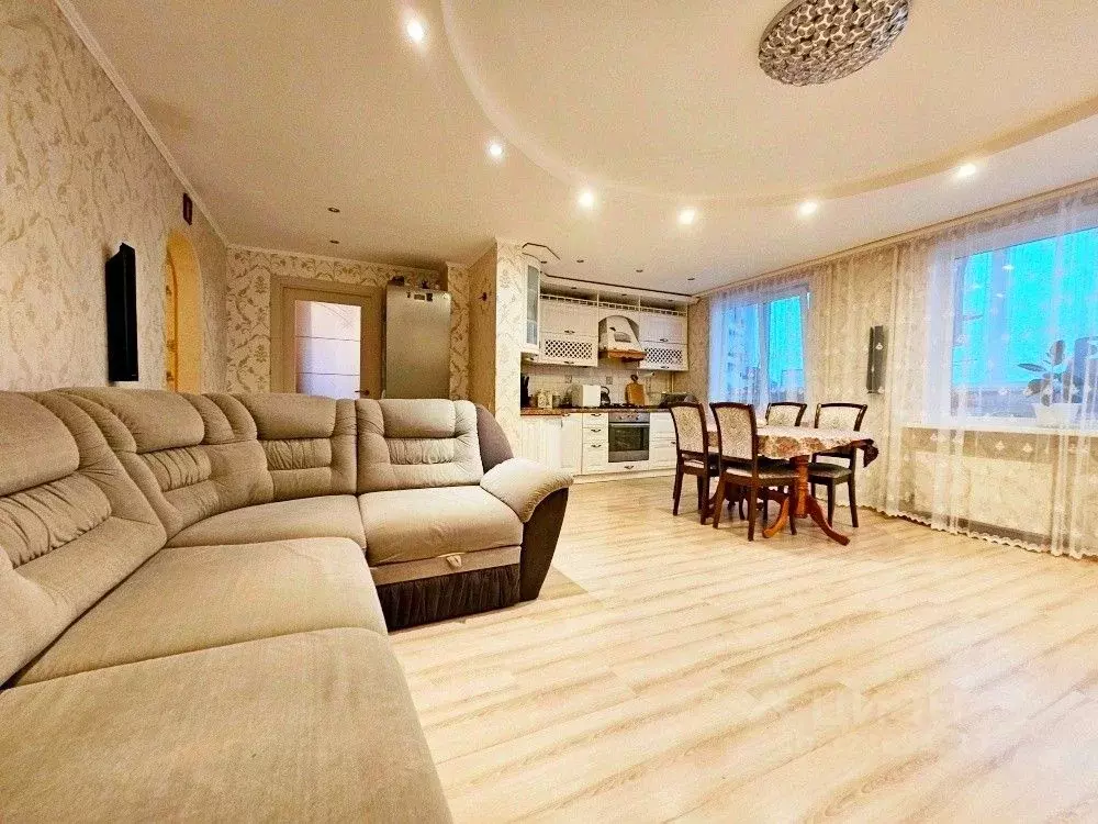 4-к кв. Свердловская область, Екатеринбург ул. Шишимская, 19 (77.9 м) - Фото 2