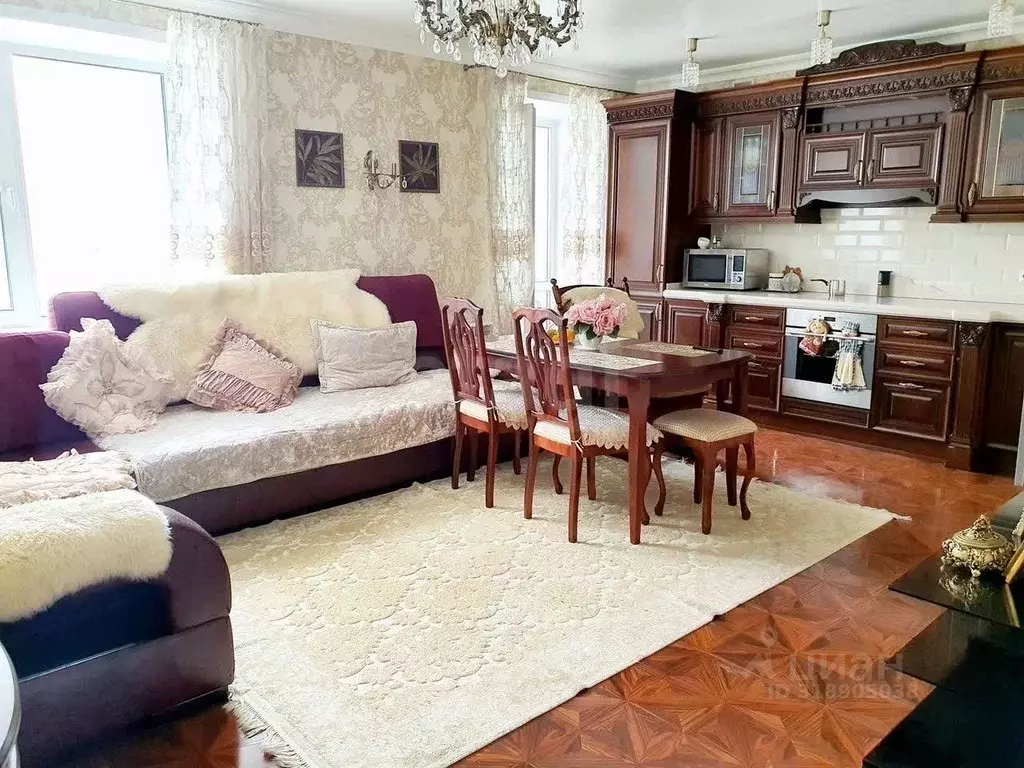 2-к кв. Коми, Сыктывкар просп. Бумажников, 50 (88.4 м) - Фото 0