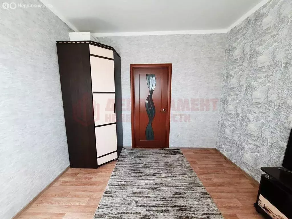 3-комнатная квартира: Астрахань, улица Бориса Алексеева, 43 (76.3 м) - Фото 0