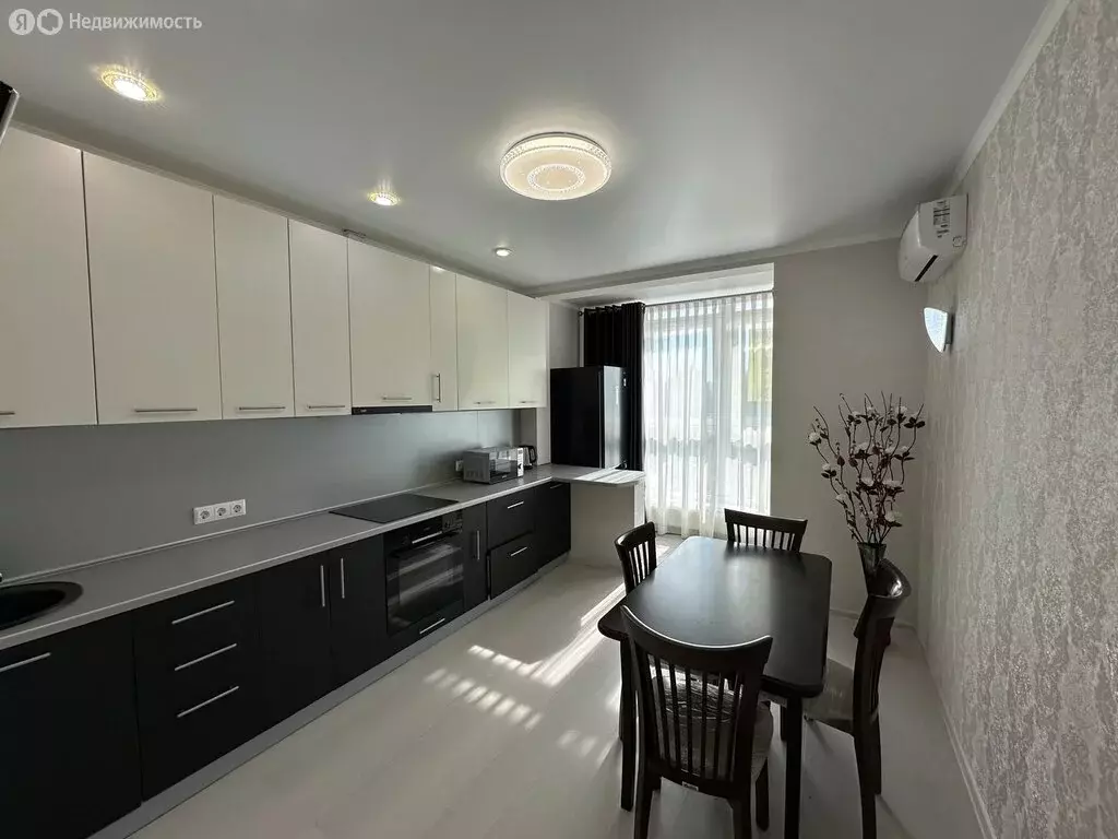 2-комнатная квартира: Анапа, Таманская улица, 121к10 (70 м) - Фото 1