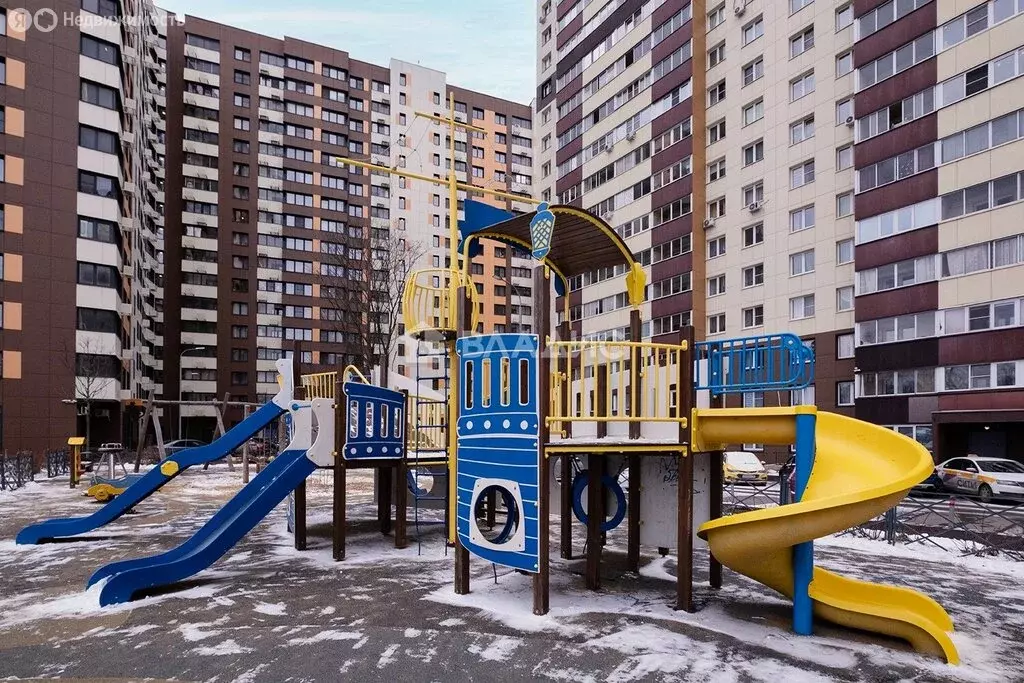 3-комнатная квартира: Химки, микрорайон Сходня, Железнодорожная улица, ... - Фото 1