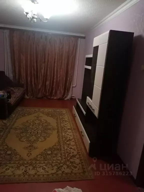 2-к кв. Белгородская область, Старый Оскол Интернациональный мкр, 5 ... - Фото 0