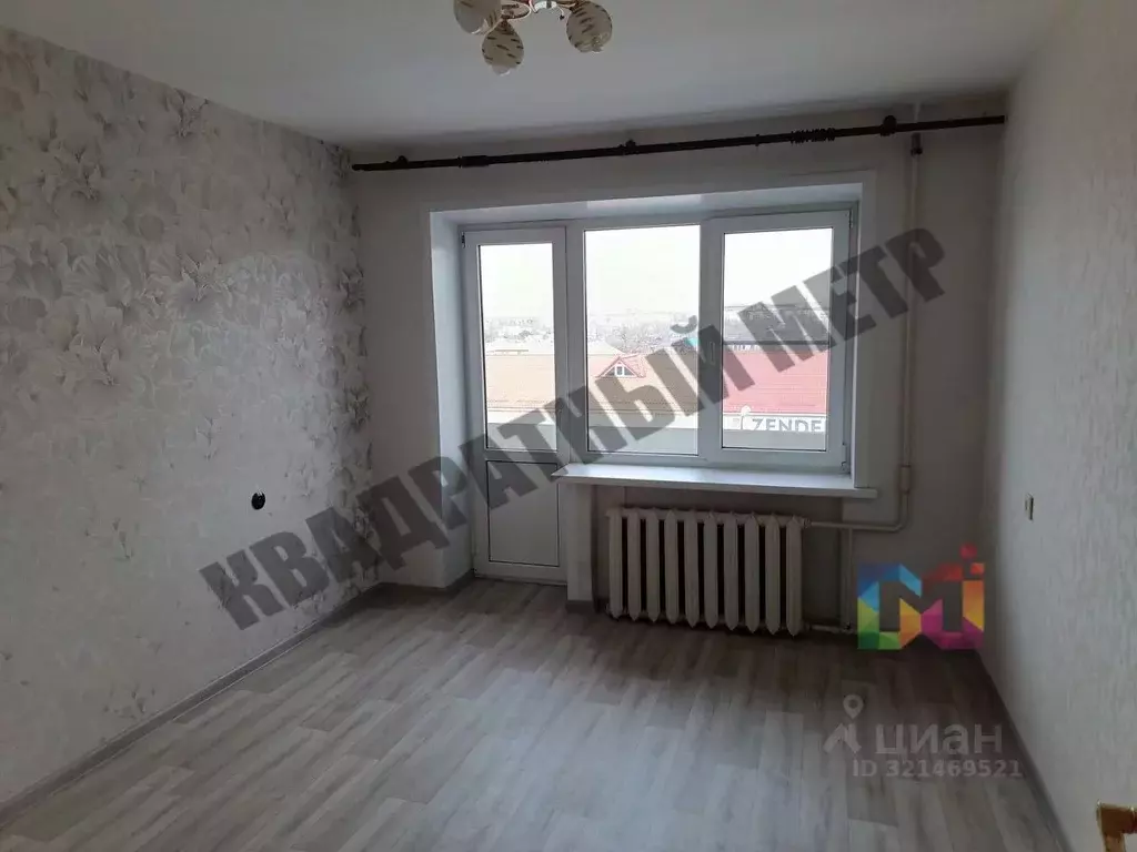 4-к кв. Калмыкия, Элиста ул. Максима Горького, 15 (61.9 м) - Фото 0