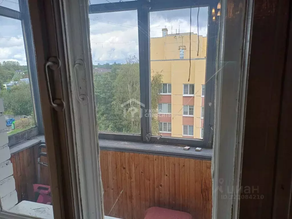 2-к кв. Санкт-Петербург, Санкт-Петербург, Петергоф Суворовская ул., ... - Фото 0