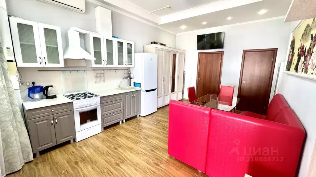 1-к кв. Краснодарский край, Сочи Бытха мкр, ул. Ясногорская, 4А (35.0 ... - Фото 0