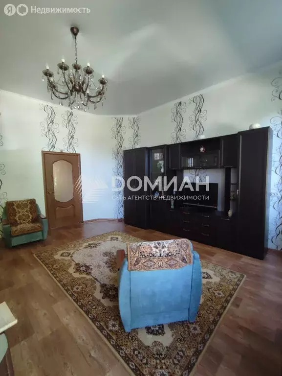 4-комнатная квартира: Новочеркасск, Атаманская улица, 21 (100 м) - Фото 1
