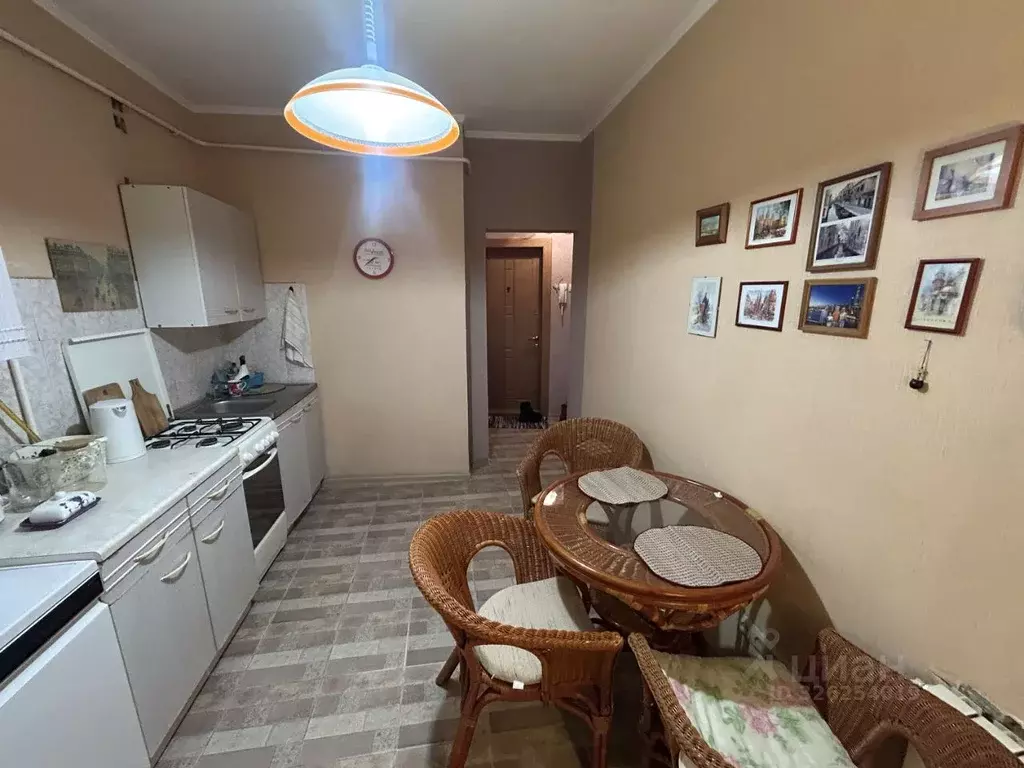 1-к кв. Курская область, Курск Элеваторный пер., 3 (34.0 м) - Фото 2