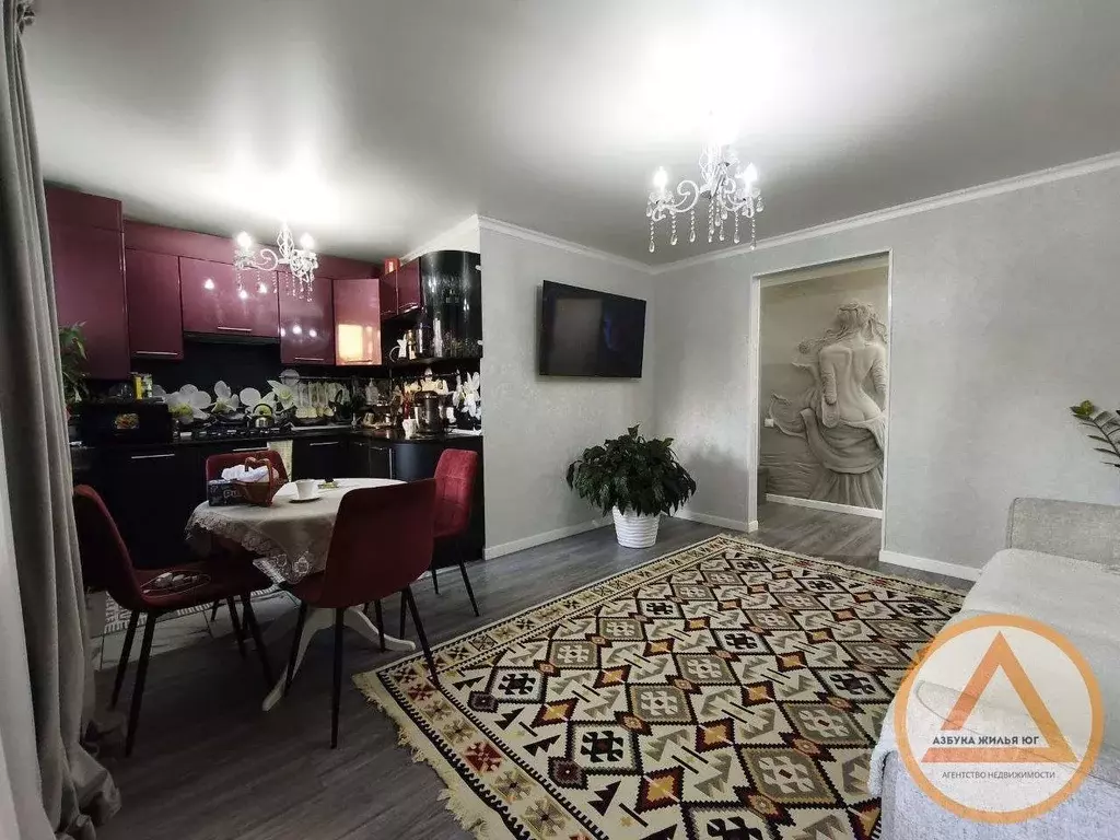 3-к кв. Краснодарский край, Туапсе ул. Маршала Жукова (55.0 м) - Фото 1