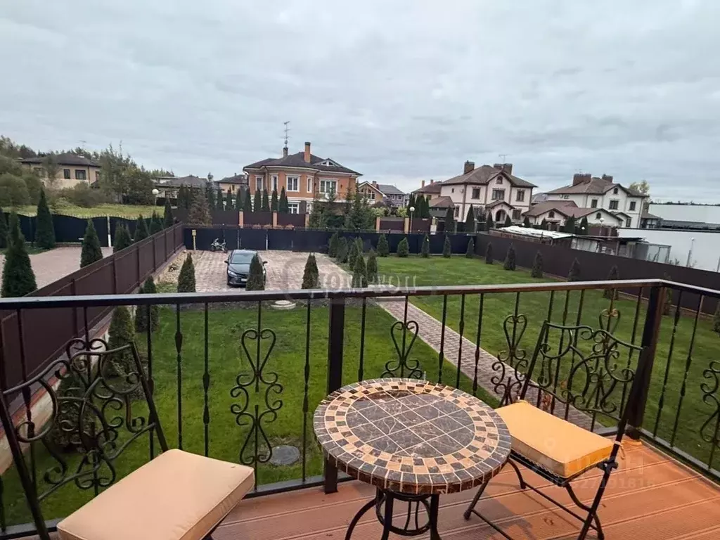 Дом в Москва д. Романцево,  (300 м) - Фото 2