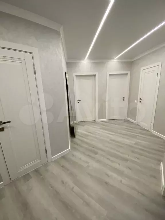 3-к. квартира, 100 м, 8/17 эт. - Фото 0