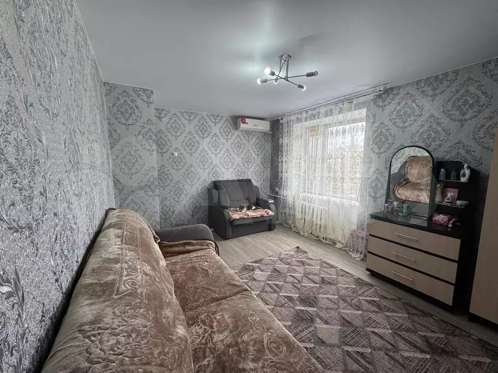 2-к. квартира, 444 м, 2/2 эт. - Фото 1