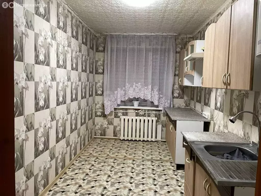 2-комнатная квартира: село Ярково, улица Республики, 10Ак2 (52.6 м) - Фото 1