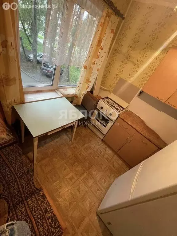 1-комнатная квартира: Березники, улица Льва Толстого, 84 (30 м) - Фото 0