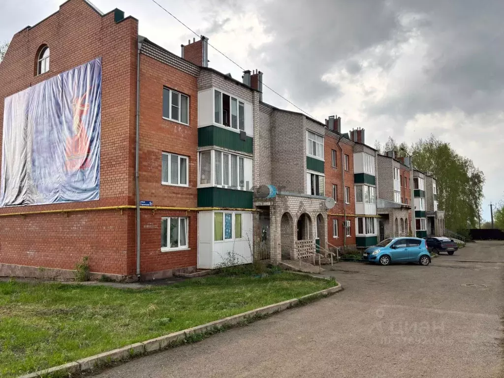 1-к кв. Башкортостан, Иглинский сельсовет, с. Иглино ул. Строителей, 1 ... - Фото 0