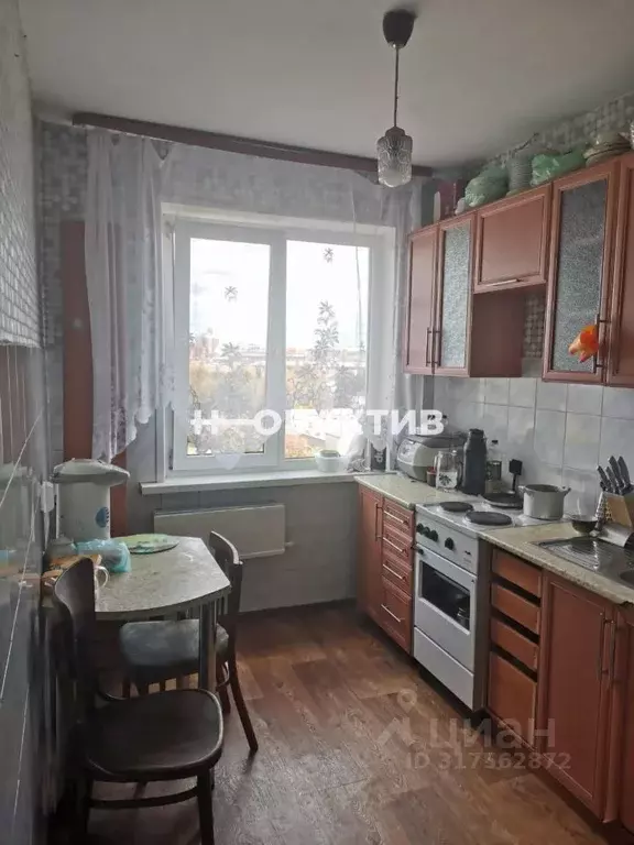 2-к кв. Новосибирская область, Новосибирск Нарымская ул., 19 (43.0 м) - Фото 0