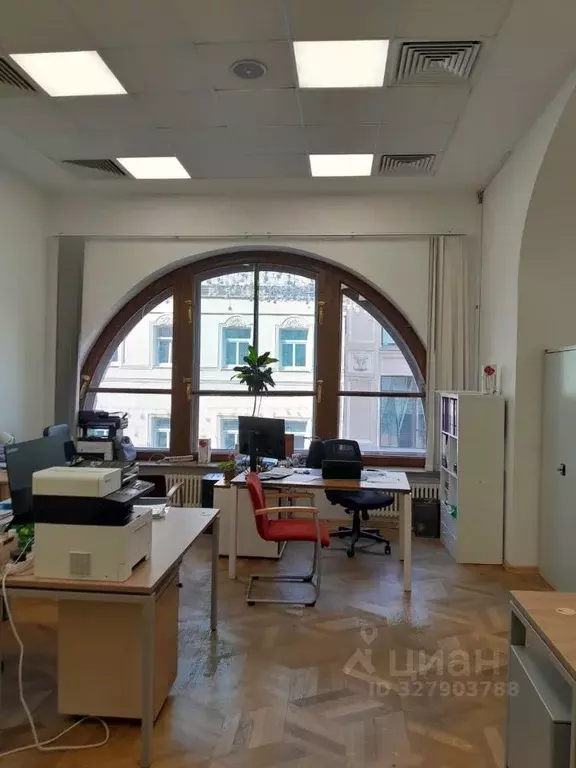 Офис в Москва ул. Кузнецкий Мост, 4/3С1 (377 м) - Фото 2