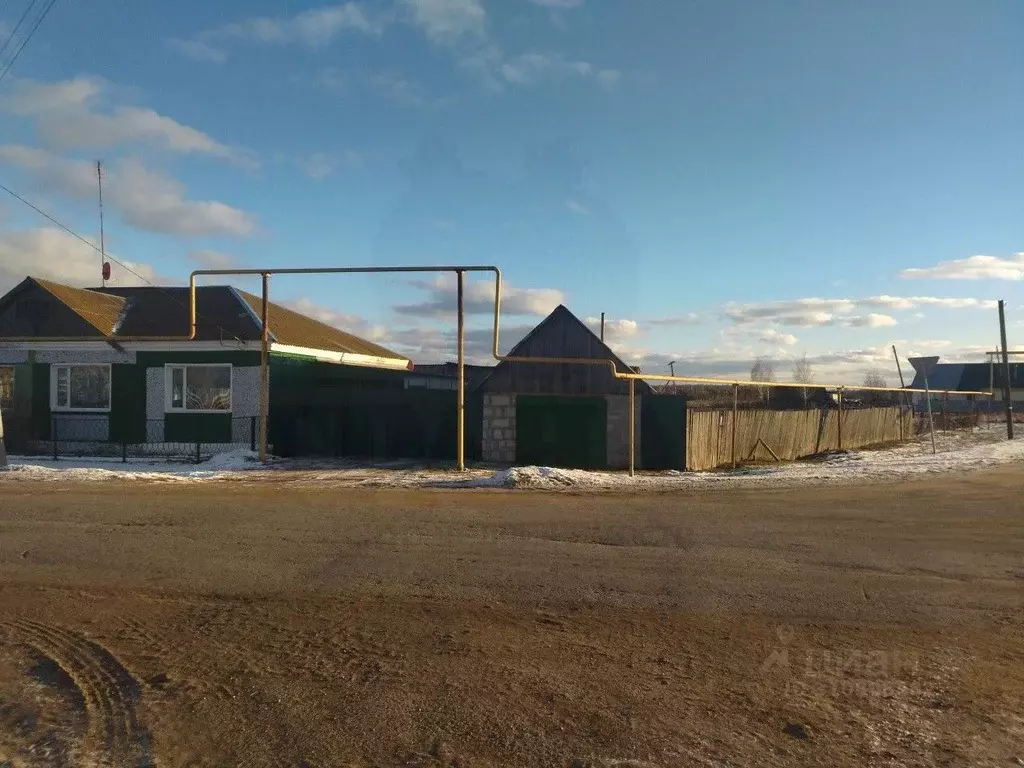 Дом в Свердловская область, Богданович городской округ, с. Бараба ул. ... - Фото 0